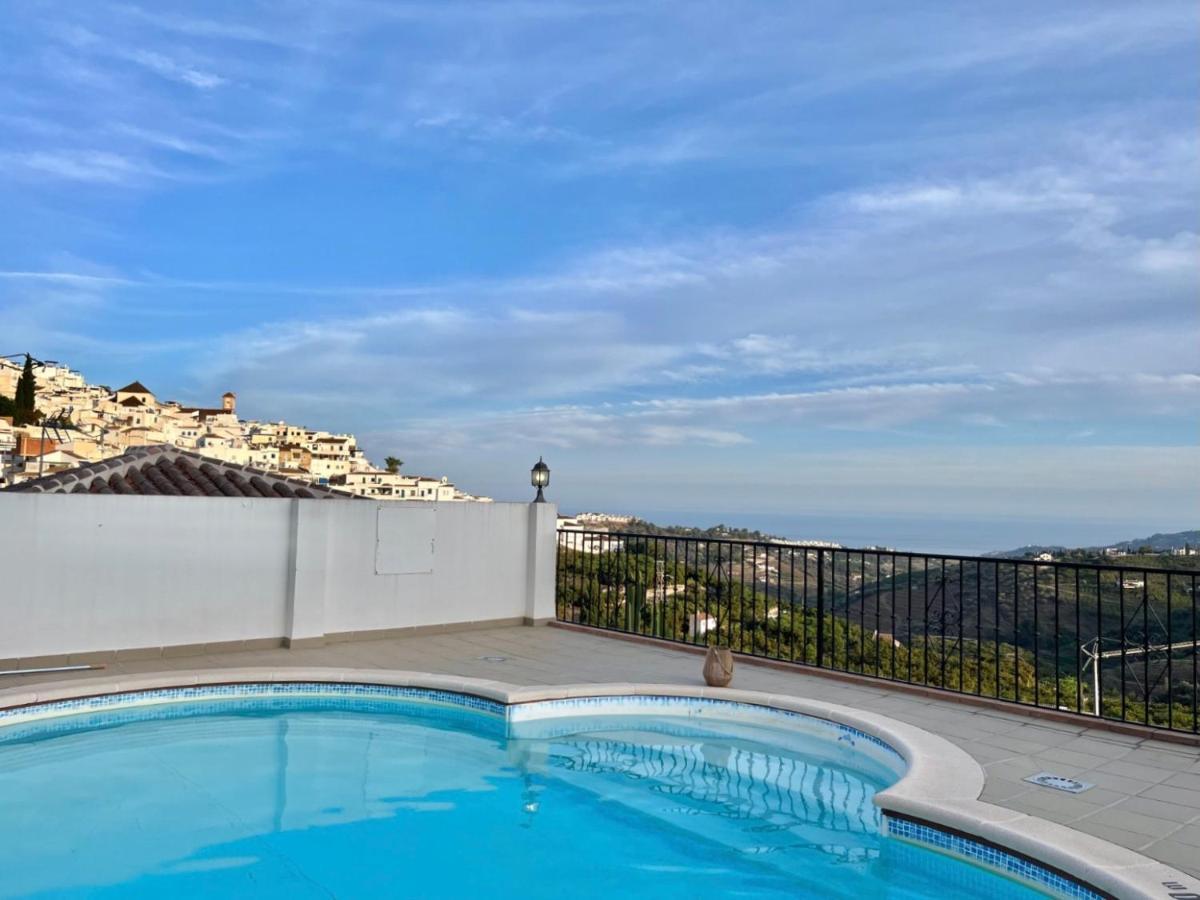 Casa La Aguanosa Con Piscina Y Vistas Al Mar Διαμέρισμα Frigiliana Εξωτερικό φωτογραφία